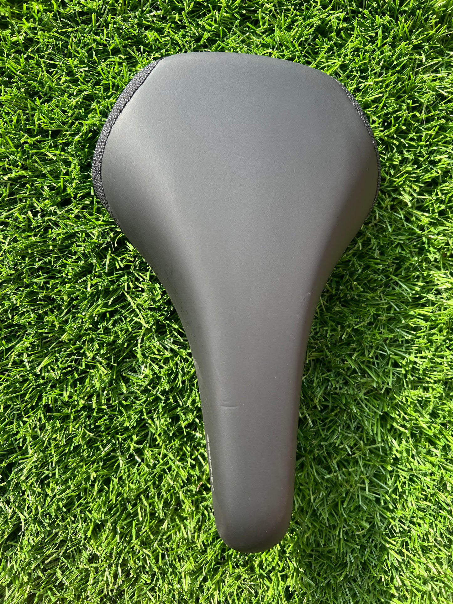 Saddle Selle Royal Essenza, Black