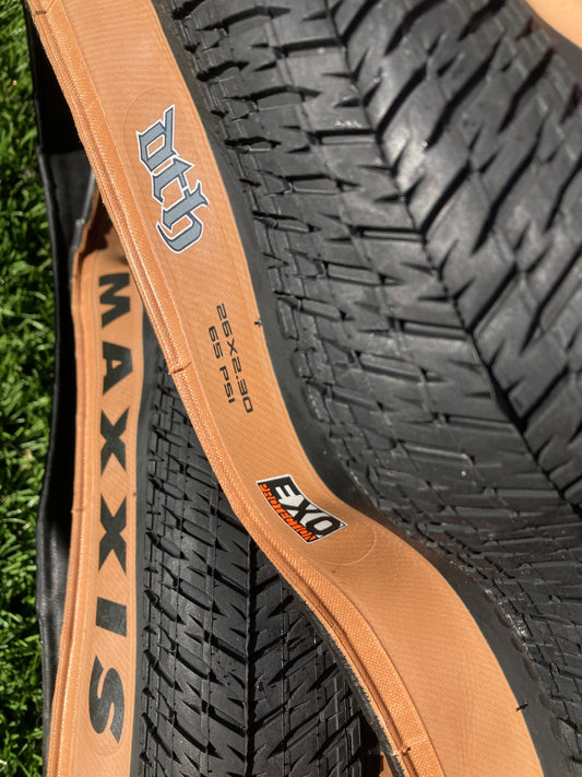 Väliskumm Maxxis DTH 26x2,3 60tpi volditav